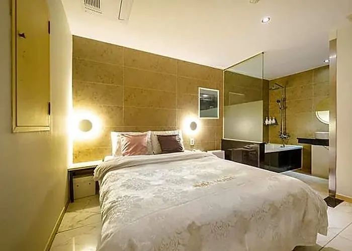 Wangsimni Palace 호텔 3*